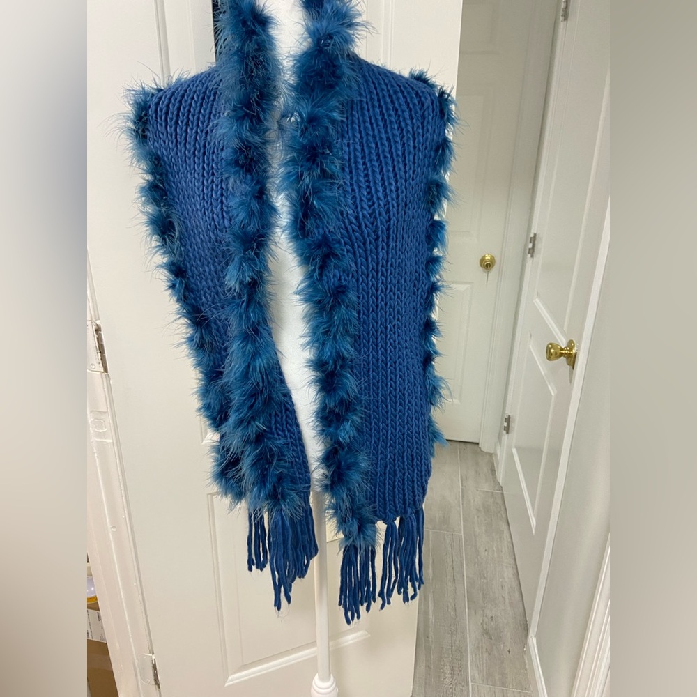 Elegant Blue Scarf with Real Fur Trim